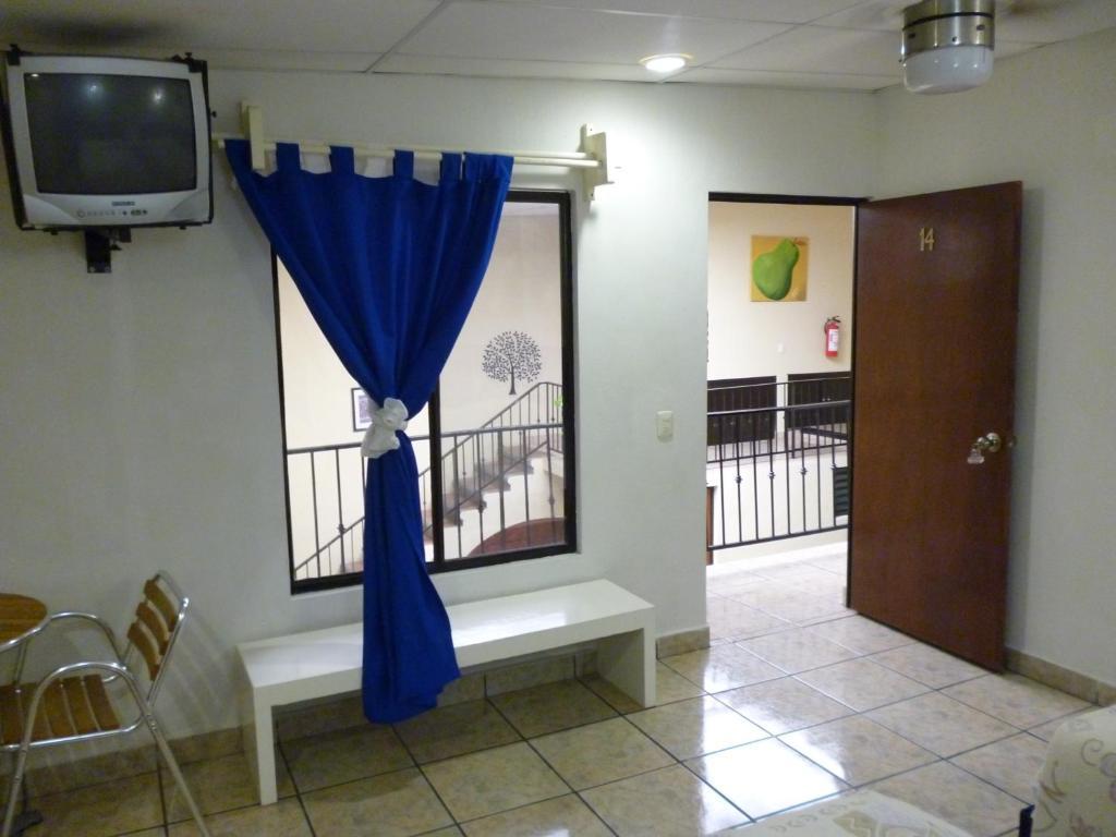 Uke Inn Hotel & Suites Xamaipak Tuxtla Gutiérrez Стая снимка
