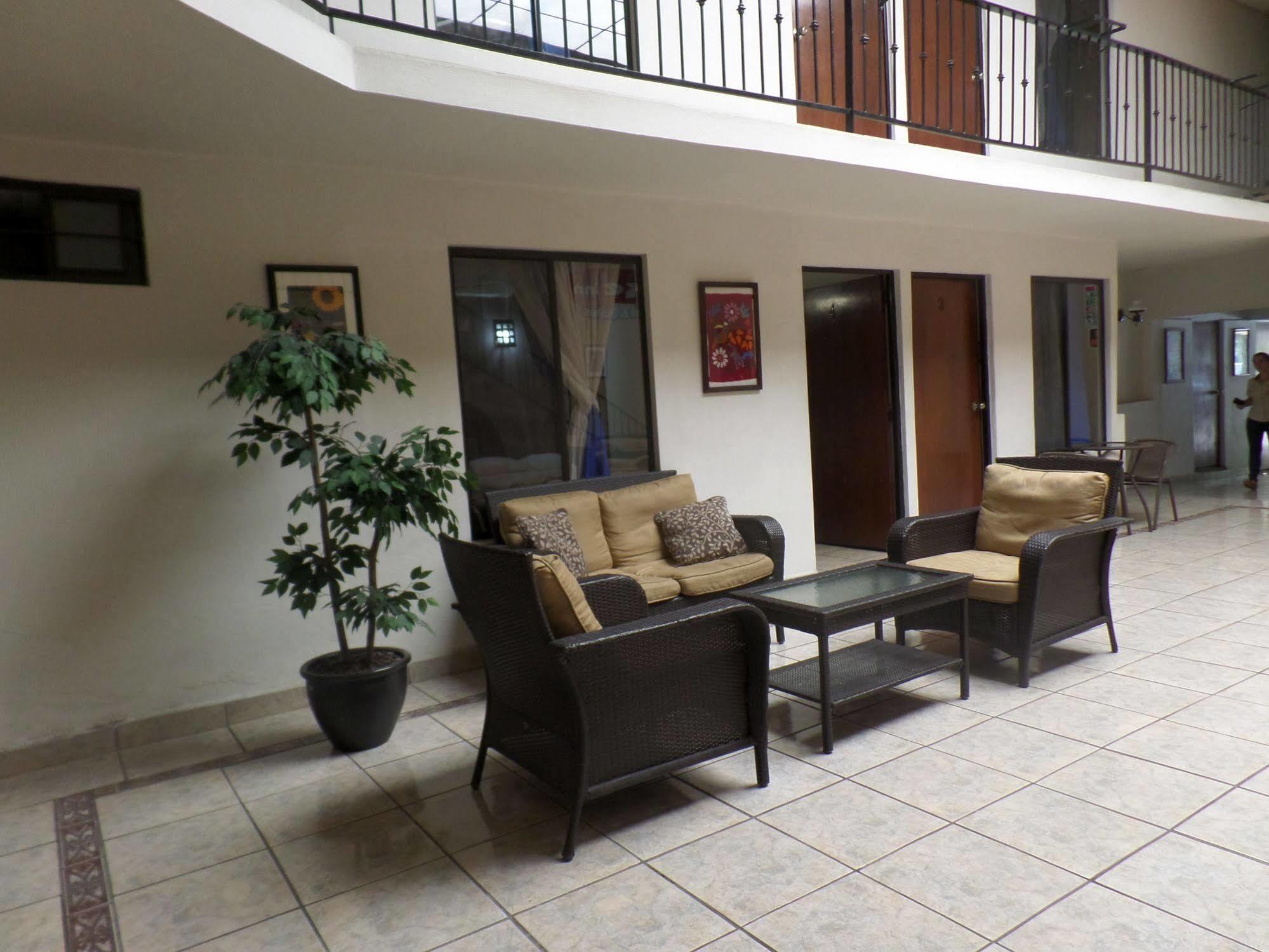 Uke Inn Hotel & Suites Xamaipak Tuxtla Gutiérrez Екстериор снимка